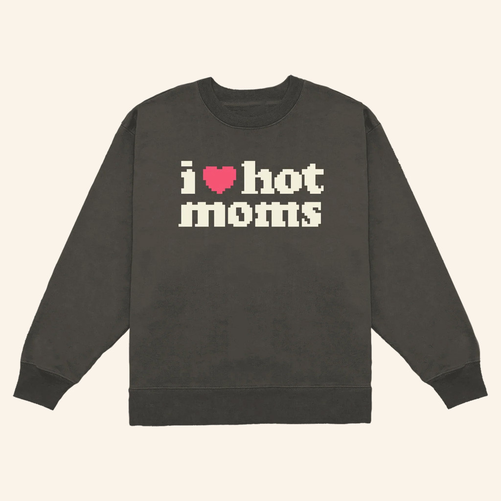Danny Duncan Merch I Heart Hot Moms 8Bit Vintage Sweatshirt Gifts For Her Danny Duncan Merch I Heart Hot Moms 8Bit Vintage Sweatshirt Gifts For Her