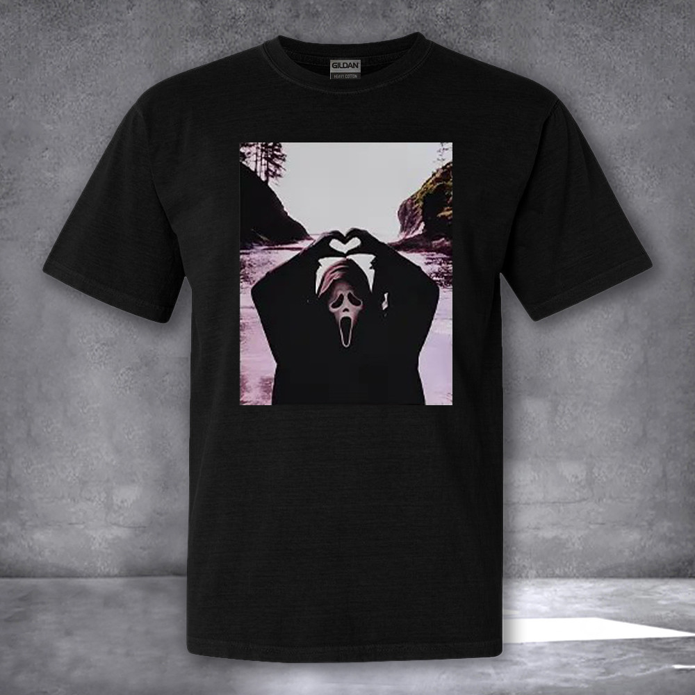 Ghostface Scream Halloween Heart Hands Shirt Funny T-Shirt Gifts For Halloween Ghostface Scream Halloween Heart Hands Shirt Funny T-Shirt Gifts For Halloween