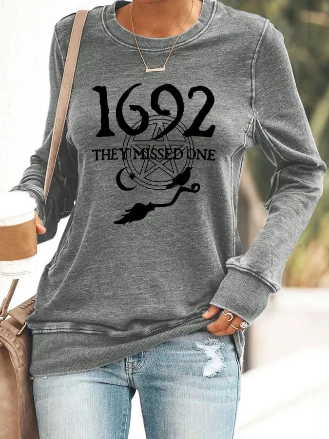 1692 They Missed One Sweatshirt Womens Witch Outfit Best Halloween Presents - Kdjoy