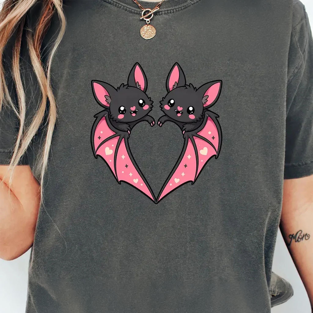 Cute Bat Heart Shirt Kawaii Bats Halloween Shirt Spooky Season Gift For Bat Lover - Kdjoy