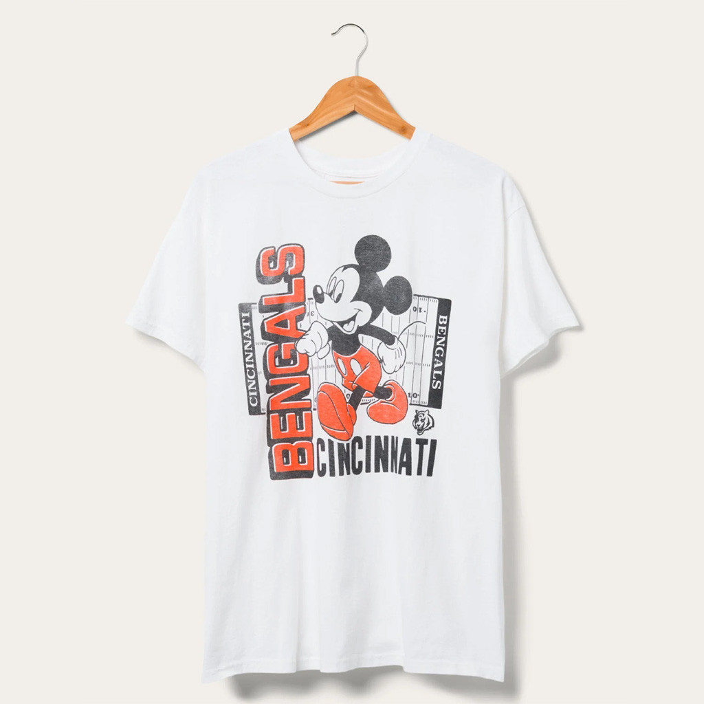 D X Junk Food Football Collection Merch 2026 Cincinnati Bengals Mickey Field T-Shirt Fan Gear - Kdjoy D X Junk Food Football Collection Merch 2026 Cincinnati Bengals Mickey Field T-Shirt Fan Gear - Kdjoy