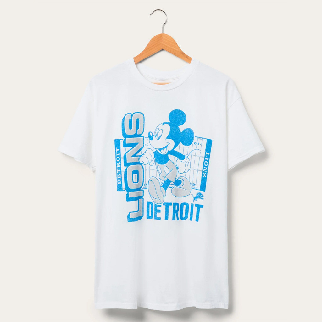 D X Junk Food Football Collection Merch 2026 Detroit Lions Mickey Field T-Shirt Lions Merch - Kdjoy