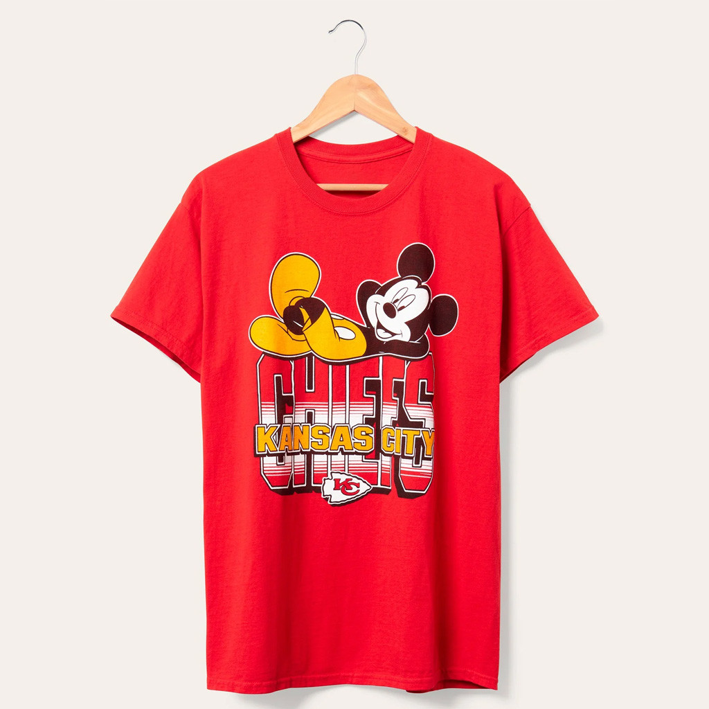 D X Junk Food Football Collection Merch Kansas City Chiefs Mickey Kick Back Shirt Chiefs Merch - Kdjoy