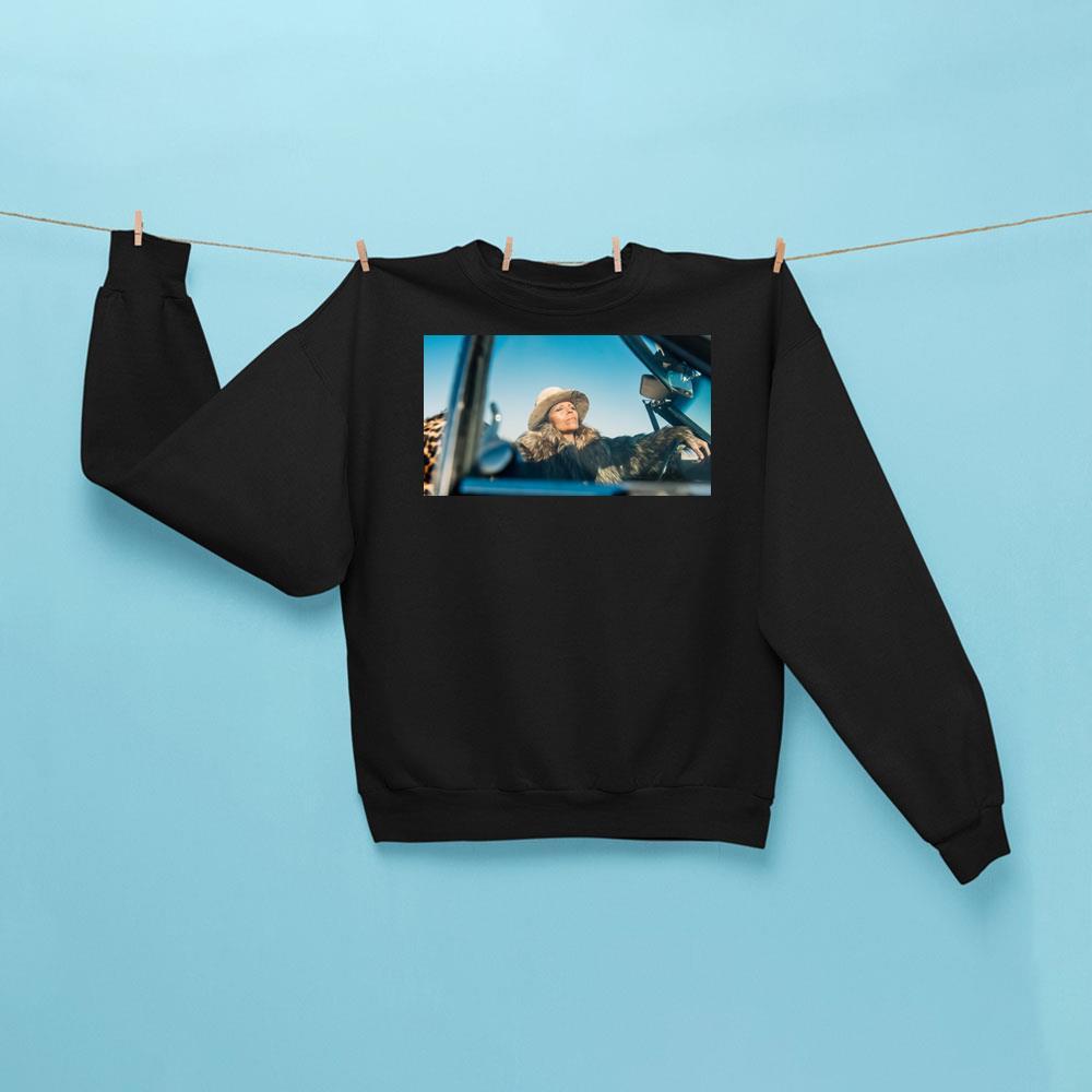 Linda Perry Let It Die Here Sweatshirt Black Linda Perry Merch Music Lover Gifts For Him - Kdjoy Linda Perry Let It Die Here Sweatshirt Black Linda Perry Merch Music Lover Gifts For Him - Kdjoy