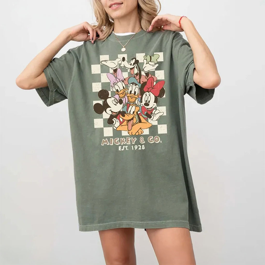 Mickey Mouse And Friends D T-Shirt Vintage Family Vacation Shirt Gift For Sisters - Kdjoy