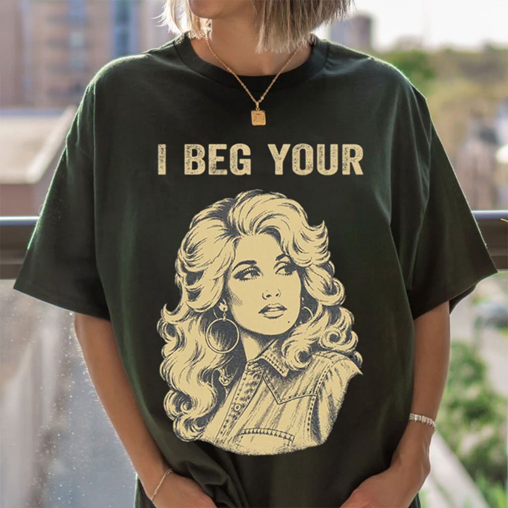I Beg Your Dolly Parton Retro Gold Portrait Vintage Country Music Shirt Dolly Parton RIP Gifts