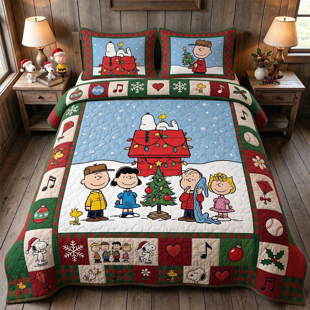 Peanuts Cozy Puppy Christmas Quilt Bedding Set Festive Winter Friends Bedroom Decor Family Gift